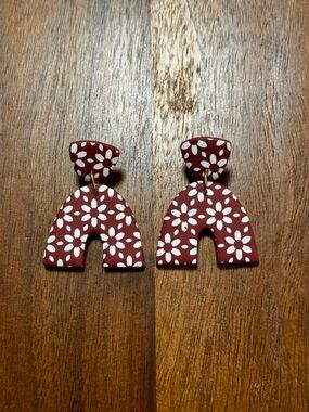 Floral Arch Clay Earrings in Maroon